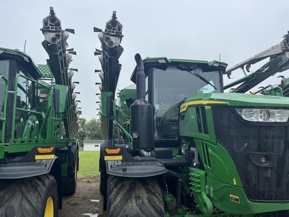 Image of John Deere 800R equipment image 3