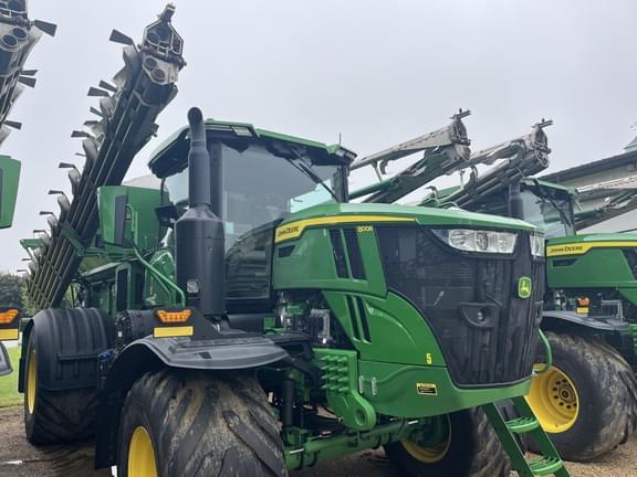 Image of John Deere 800R equipment image 1