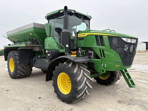 Image of John Deere 800R equipment image 1