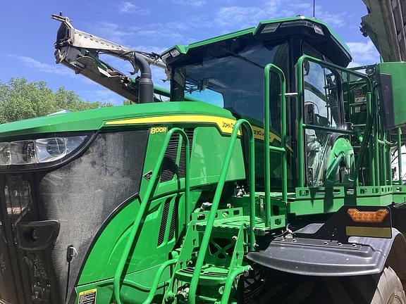 Image of John Deere 800R equipment image 2