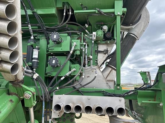 Image of John Deere 800R equipment image 3