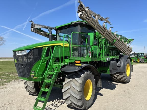 Image of John Deere 800R equipment image 1