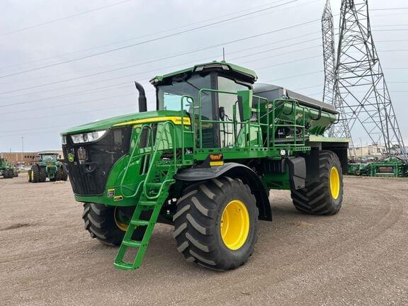 Image of John Deere 800R Primary image