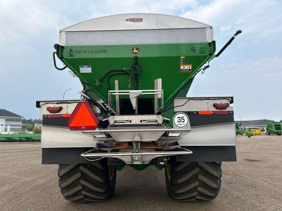 Image of John Deere 800R equipment image 3