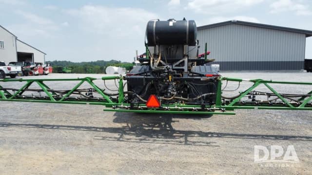 Image of John Deere 800R equipment image 4