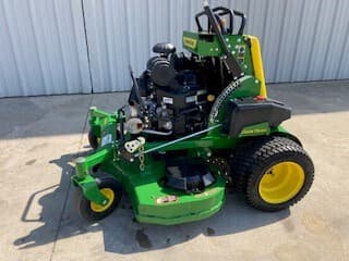 Image of John Deere Q820E equipment image 1