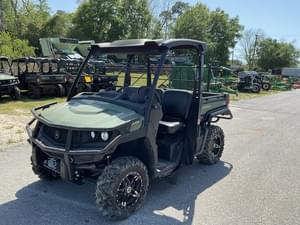 2024 John Deere XUV 835M Image