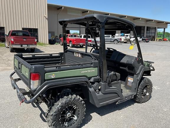 Image of John Deere XUV 835M equipment image 3