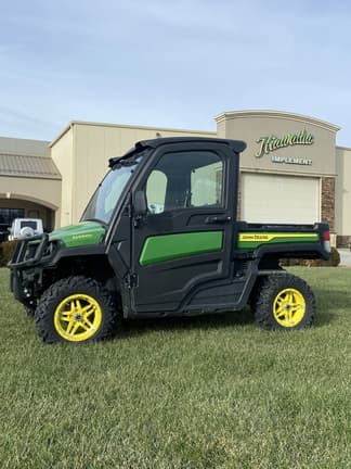 Image of John Deere XUV 835M Primary image
