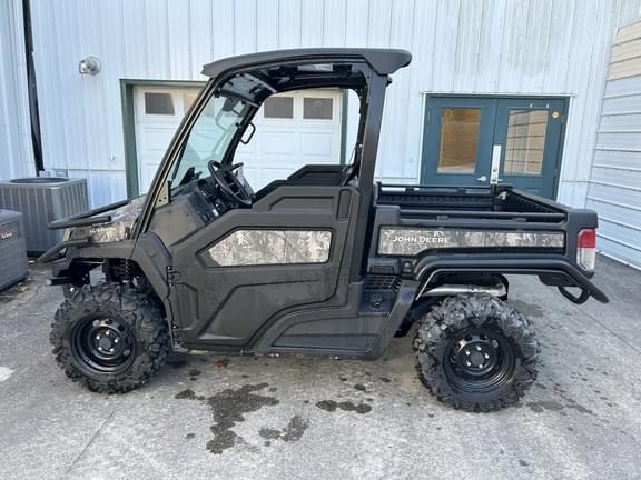 Image of John Deere XUV 835M equipment image 4