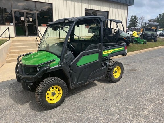 2024 John Deere XUV 835M Equipment Image0