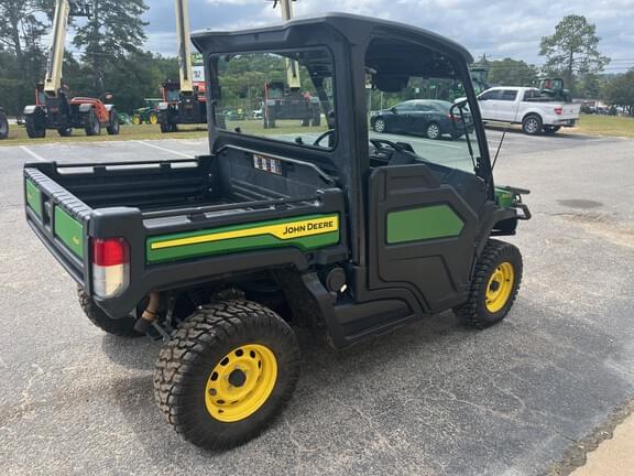Image of John Deere XUV 835M Image 1