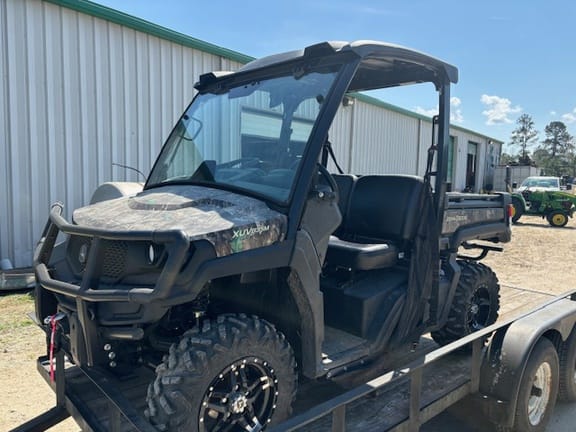 2024 John Deere XUV 835M Equipment Image0