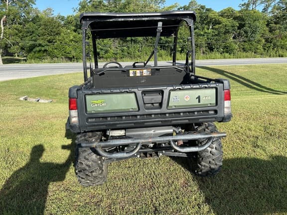 Image of John Deere XUV 835M equipment image 3