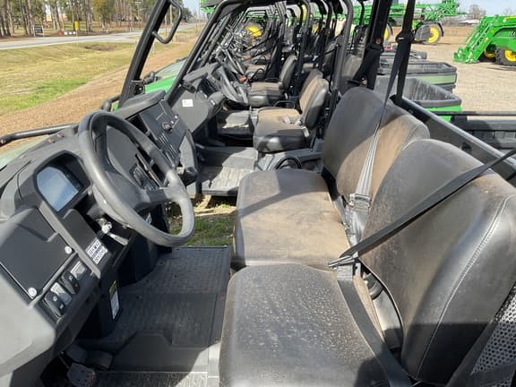 Image of John Deere XUV 835M equipment image 3