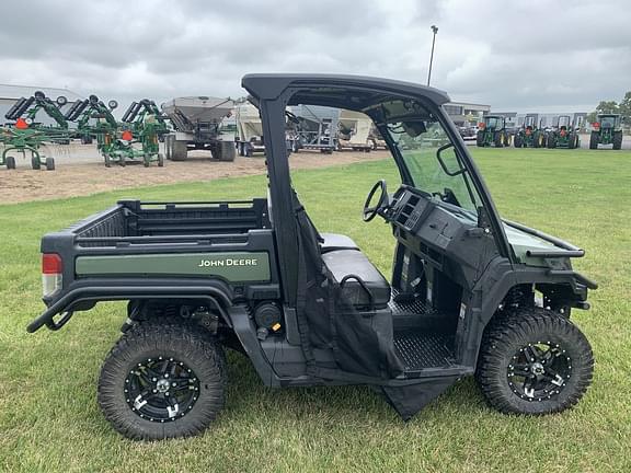 Image of John Deere XUV 835M equipment image 3