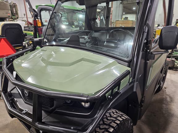 Image of John Deere XUV 835M Primary image