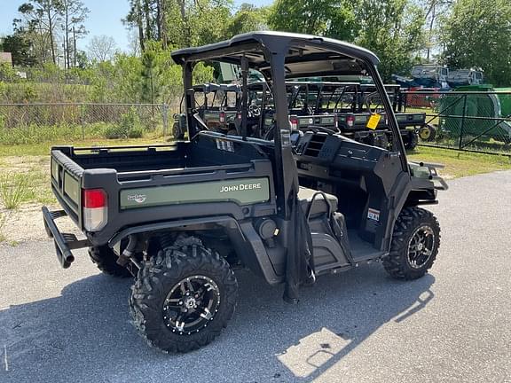 Image of John Deere XUV 835M equipment image 4