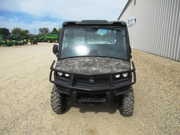 Image of John Deere XUV 835M equipment image 2
