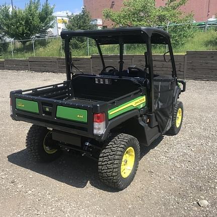 Image of John Deere XUV 835M equipment image 3