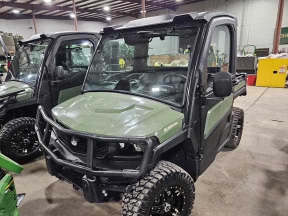 Image of John Deere XUV 835M Primary image