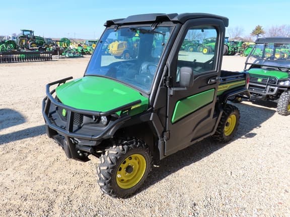 Image of John Deere XUV 835M equipment image 4