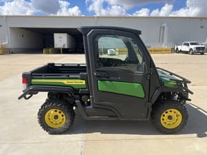 2024 John Deere XUV 835M Image