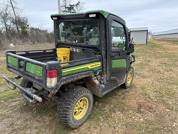 Image of John Deere XUV 835R equipment image 3