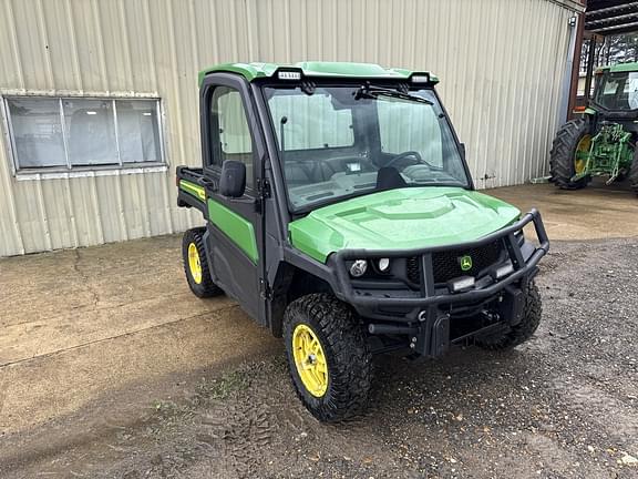 Image of John Deere XUV 835R equipment image 4