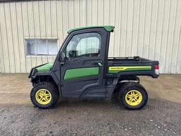 Main image John Deere XUV 835R