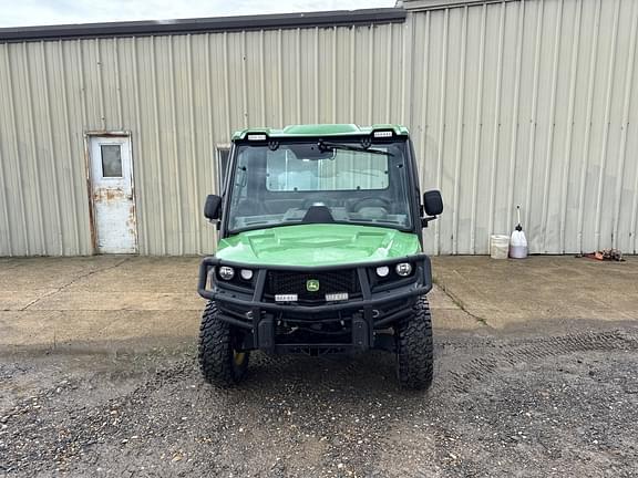 Image of John Deere XUV 835R equipment image 3