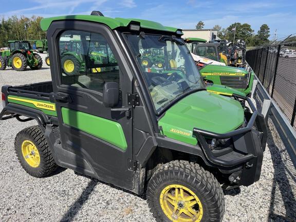 Image of John Deere XUV 835R equipment image 1