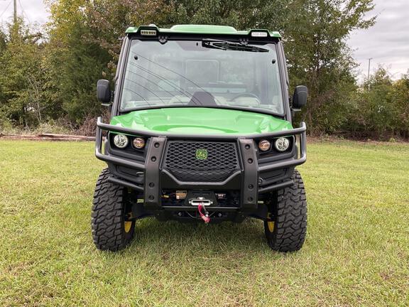 Image of John Deere XUV 835R equipment image 3