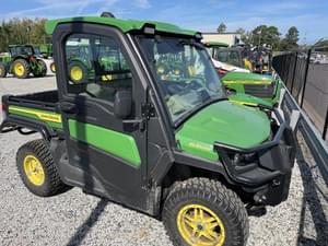 2024 John Deere XUV 835R Image