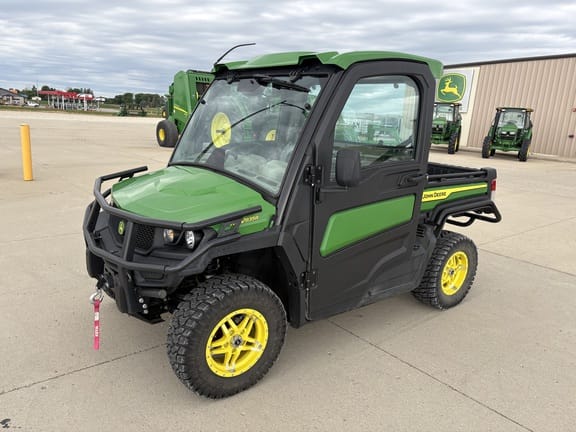 2024 John Deere XUV 835R Equipment Image0