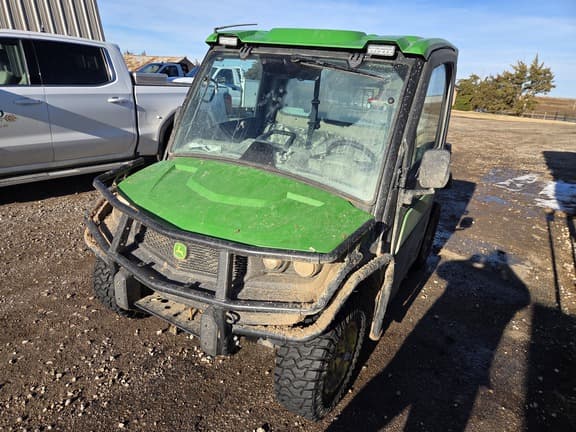 Image of John Deere XUV 835R equipment image 2