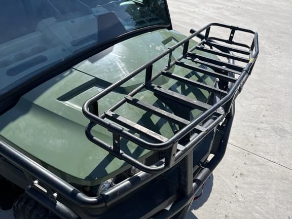 Image of John Deere XUV 835R equipment image 4