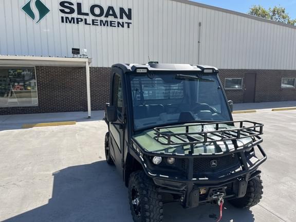 Image of John Deere XUV 835R equipment image 1