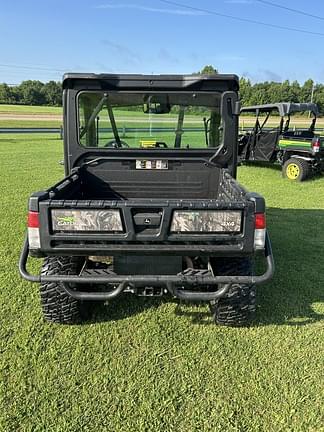 Image of John Deere XUV 835R equipment image 2
