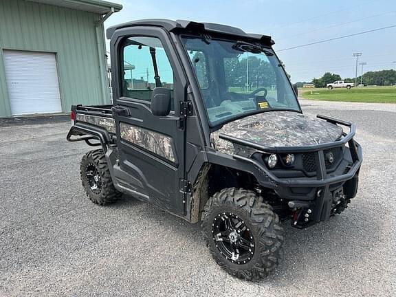 Image of John Deere XUV 835R Primary image