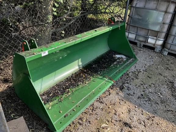 Image of John Deere Bucket Grapple Image 0