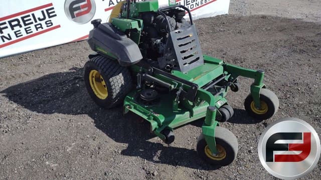 Image of John Deere 850 equipment image 2