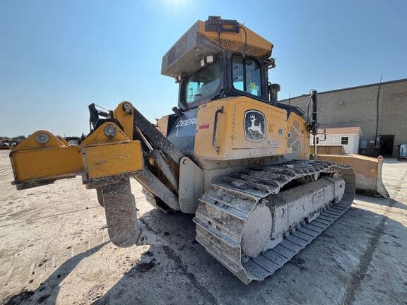 Image of John Deere 850L WLT equipment image 4