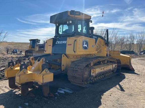 Image of John Deere 850L WLT equipment image 4