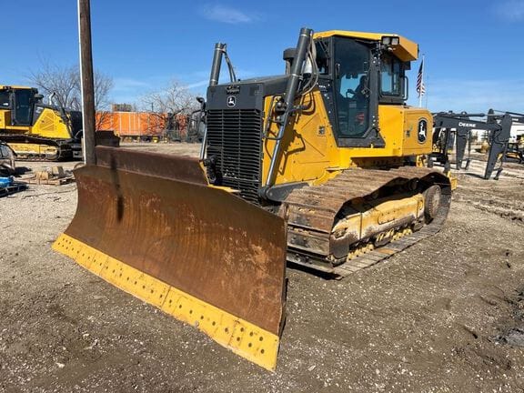 2024 John Deere 850L WLT Equipment Image0