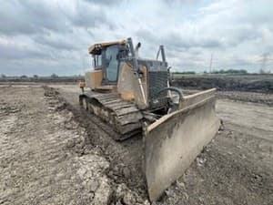 2024 John Deere 850L WLT Image