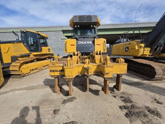Image of John Deere 850L equipment image 3