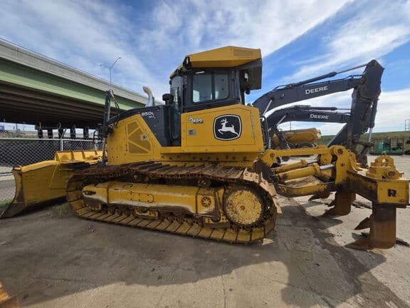 Image of John Deere 850L equipment image 1