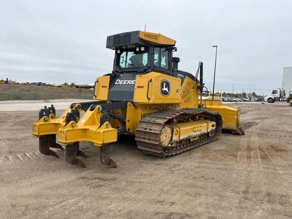 Image of John Deere 850L WLT equipment image 4