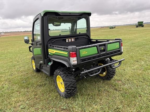 Image of John Deere XUV 865R equipment image 3